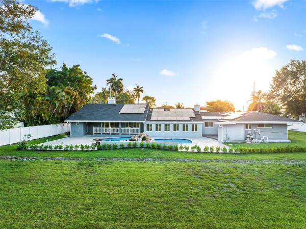 Plantation Golf Estates, 400 E Tropical Way, Plantation, Florida 33317, image 1