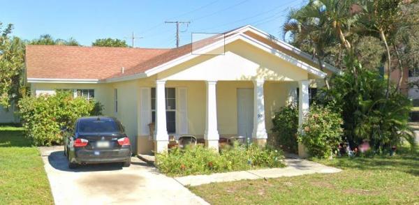 Freshwater Lakes, 901 10th St, West Palm Beach, Florida 33401, image 1