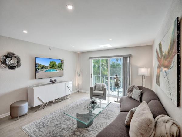 Kings Park Garden, 4025 N Federal Hwy #319B, Fort Lauderdale, Florida 33308, image 2