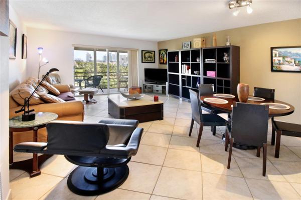 Fairways Royale, 1000 NE 14th Ave #709, Hallandale Beach, Florida 33009, image 1