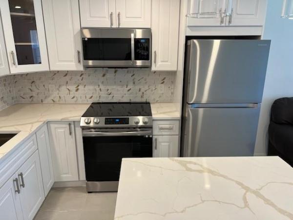 Lyndhurst, 6 Lyndhurst A #6, Deerfield Beach, Florida 33442, image 1