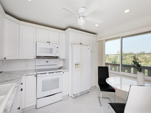 Antigua Village, 2405 Antigua Cir #C4, Coconut Creek, Florida 33066, image 1