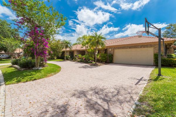 Glen Isle, 305 NW 111th Ave, Coral Springs, Florida 33071, image 1