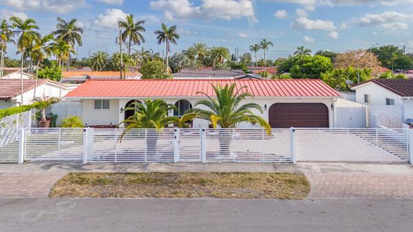 Palm Springs Lakes, 1570 W 78th Ter, Hialeah, Florida 33014, image 1