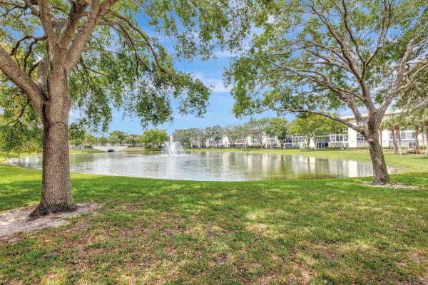 Lucaya Village, 2305 Lucaya Ln #C2, Coconut Creek, Florida 33066, image 1