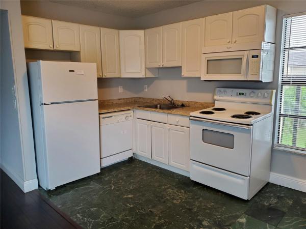 Cypress Trace, 3006 Coral Ridge Dr #210, Coral Springs, Florida 33065, image 1