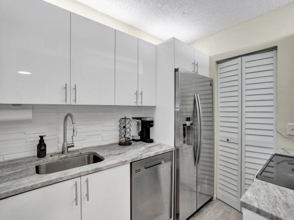 Middle River Homes, 2907 NE 8th Ter #105, Wilton Manors, Florida 33334, image 1