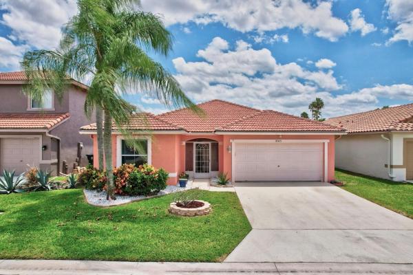 The Greens At Lacuna, 8165 Pelican Harbour Dr, Lake Worth Beach, Florida 33467, image 1