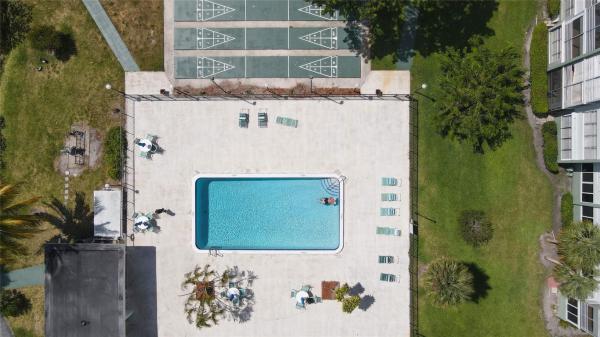Watergate, 2751 Taft St #201, Hollywood, Florida 33020, image 3