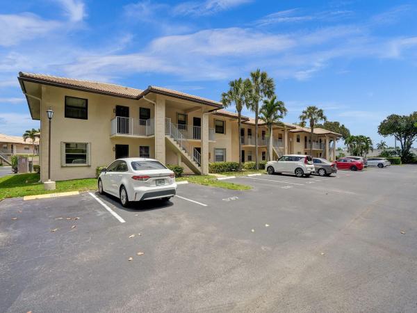 Viewpointe, 5571 Lakeside Dr #101, Margate, Florida 33063, image 1