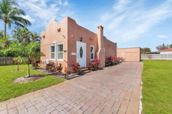 The Gardens, 4101 Garden Ave, West Palm Beach, Florida 33405, image 1