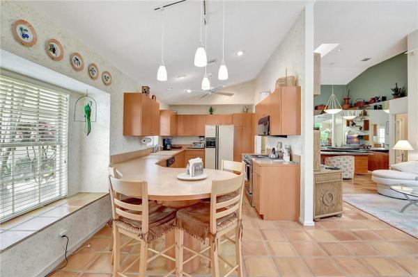 Greenspointe At Indian Spring, 6132 Greenspointe Dr, Boynton Beach, Florida 33437, image 1
