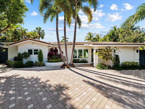 Middle River Estates, 2841 NE 14th Ave, Wilton Manors, Florida 33334, image 1