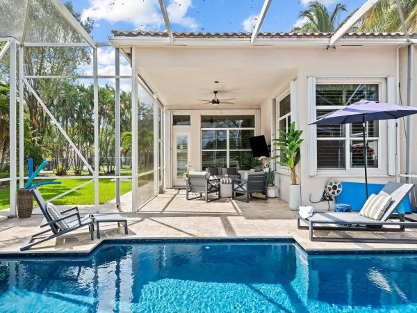 Bay Pointe, 2548 Bay Pointe Dr, Weston, Florida 33327, image 1