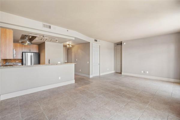 Wilton Station, 2631 NE 14th Ave #303, Wilton Manors, Florida 33334, image 2