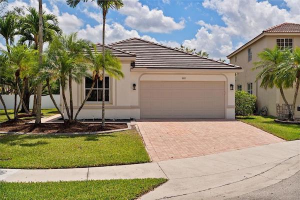 Vista Meadows, 889 Tanglewood Cir, Weston, Florida 33327, image 1
