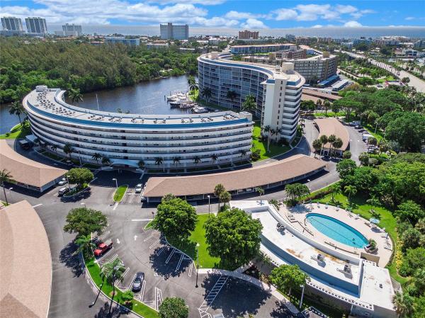 Hillsboro Cove, 1319 E Hillsboro Blvd #309, Deerfield Beach, Florida 33441, image 1