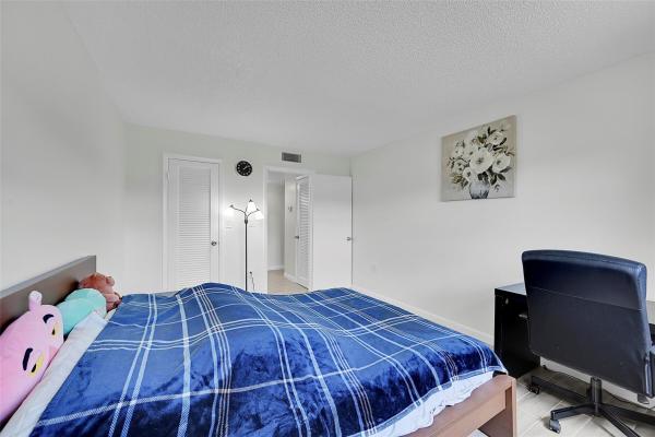 Sunrise Lakes 1, 8081 N Sunrise Lakes Dr #108, Sunrise, Florida 33322, image 1