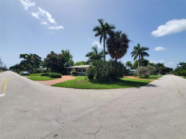 Silver Shores, 274 Basin Dr, Lauderdale By The Sea, Florida 33308, image 1