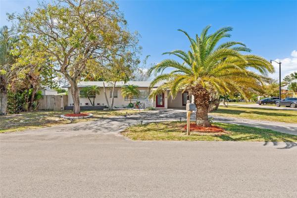 Beacon Heights, 4050 NE 18th Ave, Pompano Beach, Florida 33064, image 1