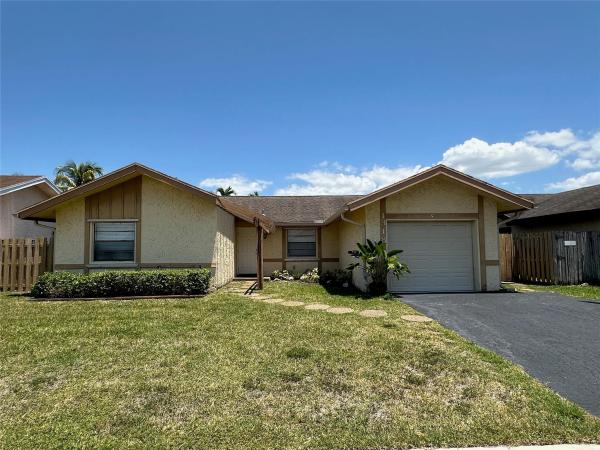 North Lauderdale Landings, 1318 SW 83rd Ave, North Lauderdale, Florida 33068, image 1