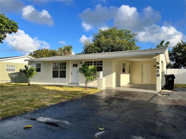 Royal Palms Park, 2810 NW 22nd St, Fort Lauderdale, Florida 33311, image 1