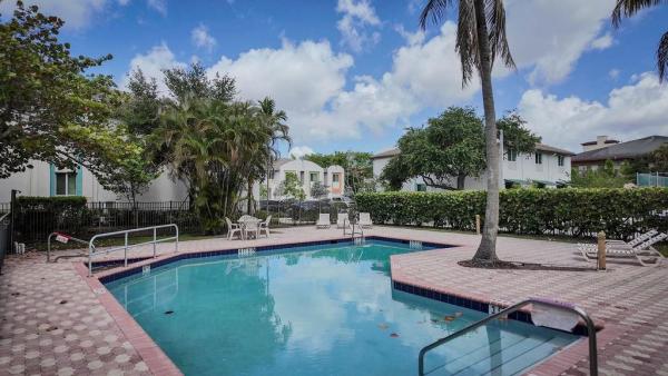 Jasmine Lakes, 6245 SW 47th Mnr #101, Davie, Florida 33314, image 2