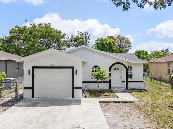 Canal Pointe, 1582 NW 7th Ln, Pompano Beach, Florida 33060, image 1