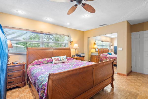 Oakland Hills, 870 SW 49th Cir, Margate, Florida 33068, image 3