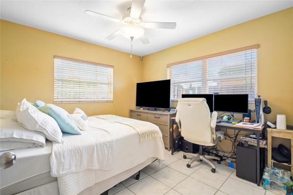 Oakland Hills, 870 SW 49th Cir, Margate, Florida 33068, image 1