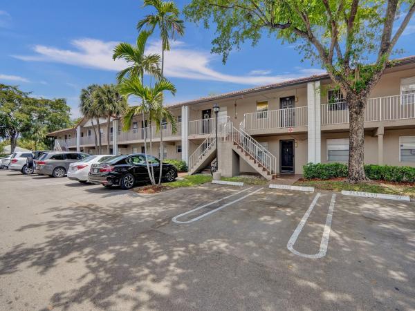Palm Village, 8750 Royal Palm Blvd #206, Coral Springs, Florida 33065, image 1