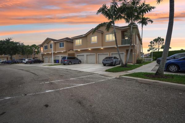 2923 Crestwood Ter #5104, Pompano Beach, Florida 33063, image 1