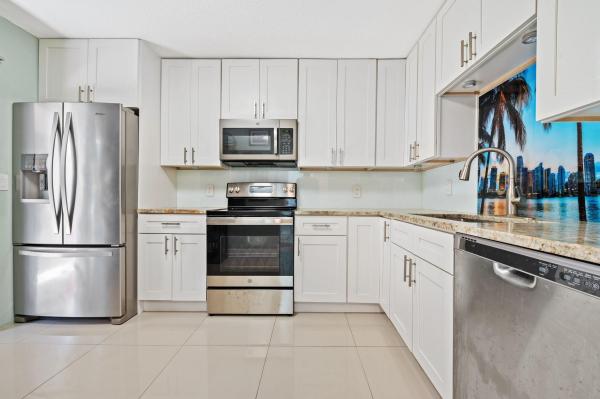 Lago Mar Colony, 12441 NW 3rd St #A2, Plantation, Florida 33325, image 1