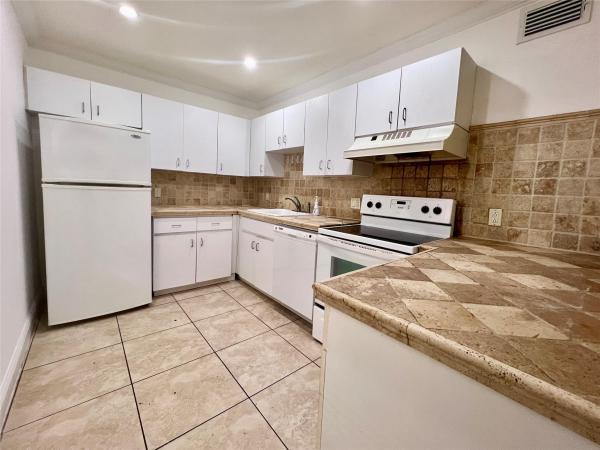 Sunrise Point, 8261 SW 128 St #208, Pinecrest, Florida 33156, image 1