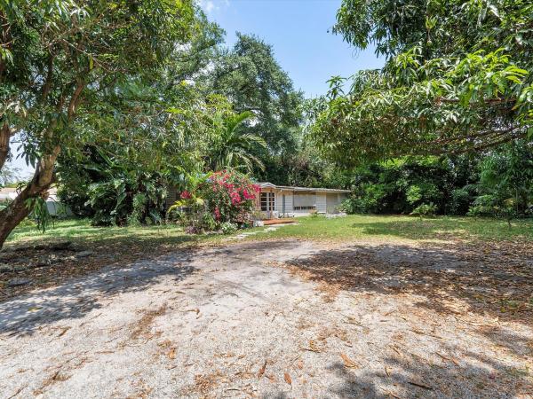 Arch Creek Estates, 1221 NE 147th St, Golden Glades, Florida 33161, image 1