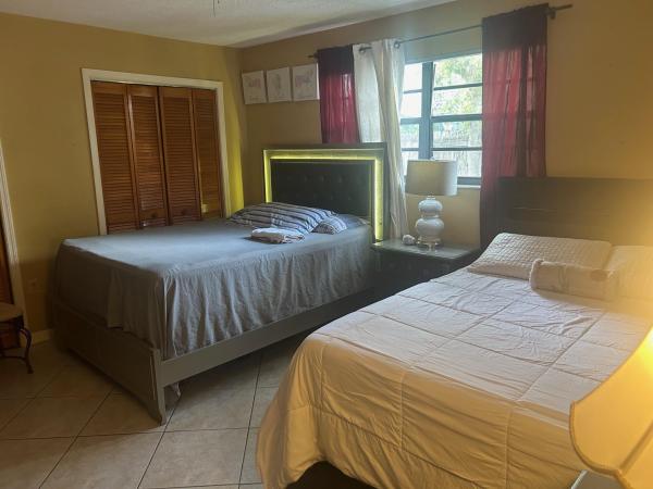 Silver Bluff Gardens, 3331 SW 27th St, Miami, Florida 33133, image 2