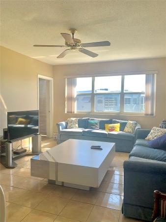 Sheridan Lakes, 2300 Park #303, Hollywood, Florida 33021, image 1