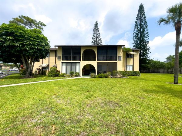 Pine Ridge 3, 326 Pine Ridge Cir #D2, Greenacres, Florida 33463, image 1