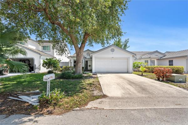 Lantana Pines, 2964 Torrey Pine Ln, Lake Worth Beach, Florida 33462, image 1