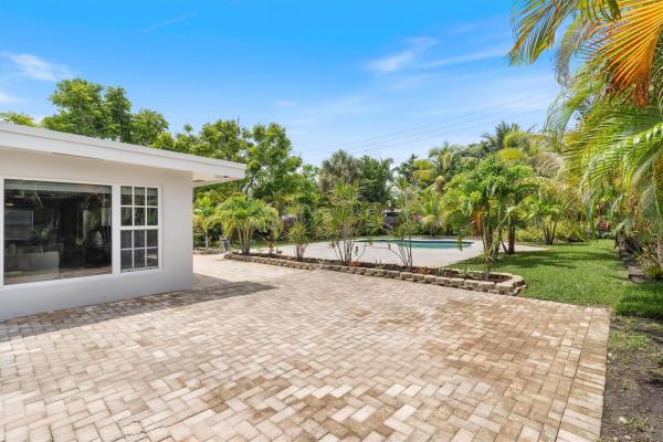 Lloyd Estates, 421 NW 39th St, Oakland Park, Florida 33309, image 1