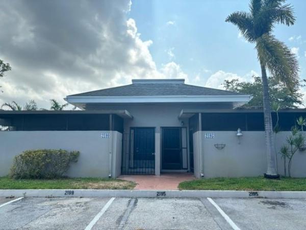 Arrowhead Country Club Villas, 2195 SW 81st Ave, Davie, Florida 33324, image 1