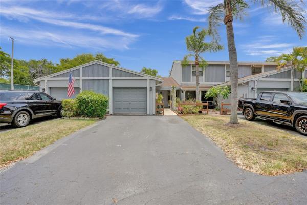 Heftler Townhouses At Red Bridge, 7804 NW 41st St #7804, Sunrise, Florida 33351, image 1