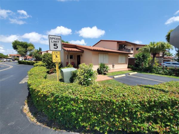 Tropical Park Villas, 3815 SW 82nd Ave #36, Westchester, Florida 33155, image 1