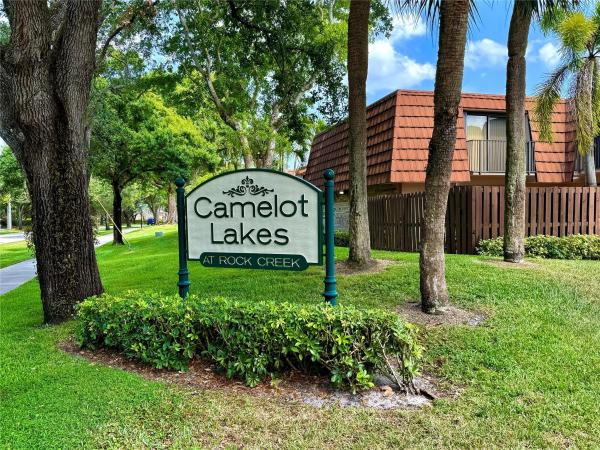 Camelot Lakes, 4121 Wimbledon Dr, Cooper City, Florida 33026, image 1