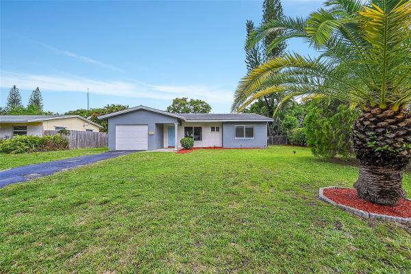 Cypress Plaza, 251 SW 9th St, Pompano Beach, Florida 33060, image 1