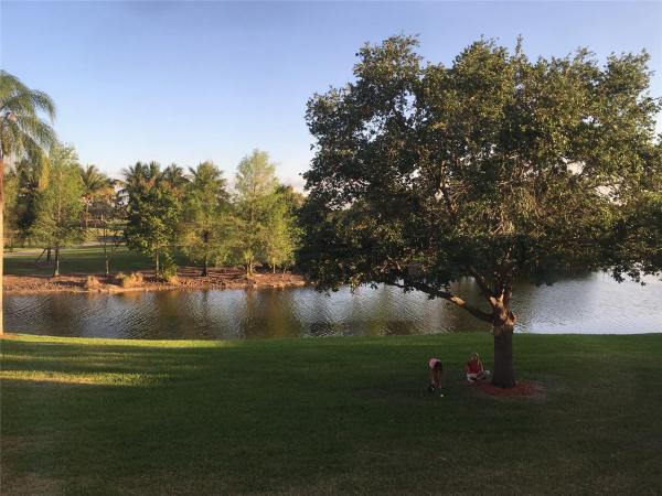 Isles At Lago Mar, 12870 Vista Isles Dr #523, Plantation, Florida 33325, image 1
