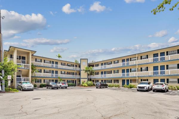 The Mooring Of PineCrest, 1400 NE 57th Ct #102, Fort Lauderdale, Florida 33334, image 1