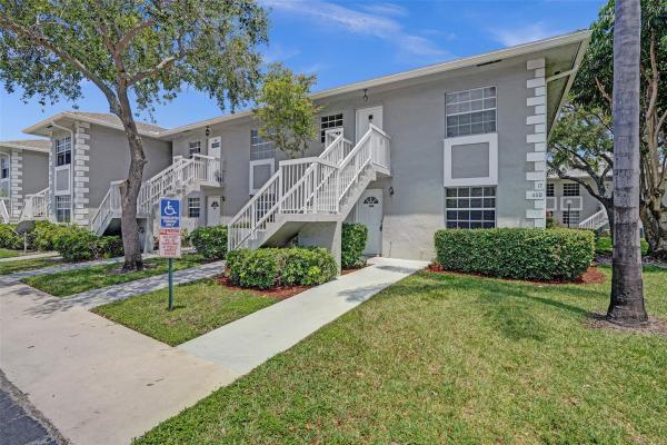 Monterey Village, 459 NE 210th Circle Ter #106, Ives Estates, Florida 33179, image 1