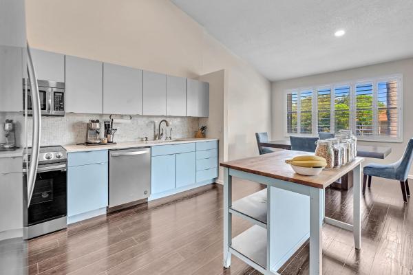 5791 Coach House Cir #H, Boca Raton, Florida 33486, image 2