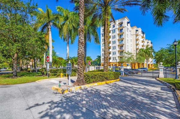 The Grande, 9021 SW 94th St #305, Kendall, Florida 33176, image 1